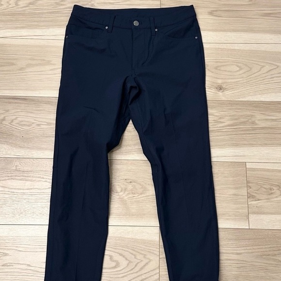 Lululemon - ABC Slim-Fit 5 Pocket 34W x 32L (Navy) - Picture 1 of 4